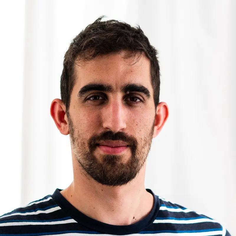 Yotam R